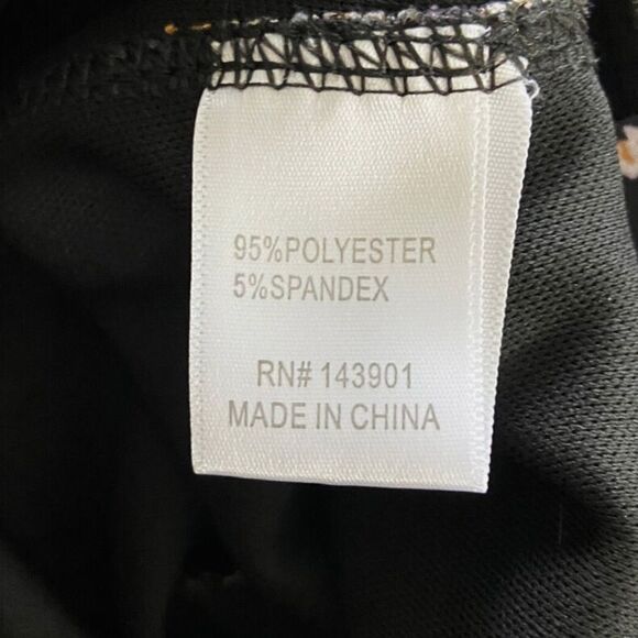 Coco + Carmen Leopard Print Leggings! - Picture 5 of 7